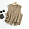 Knitted cashmere vest